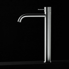 Boffi UNI REFU03 high washbasin mixer above countertop | Edilceram Design