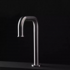 Boffi Pipe RIFP01 above-top bathtub basin spout | Edilceramdesign